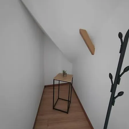 Apartment Palmdale - Neuf Avec Balcon Unchair
